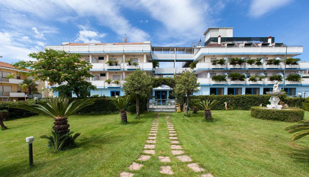 Hotel Marina Roseto degli Abruzzi Kültér fotó