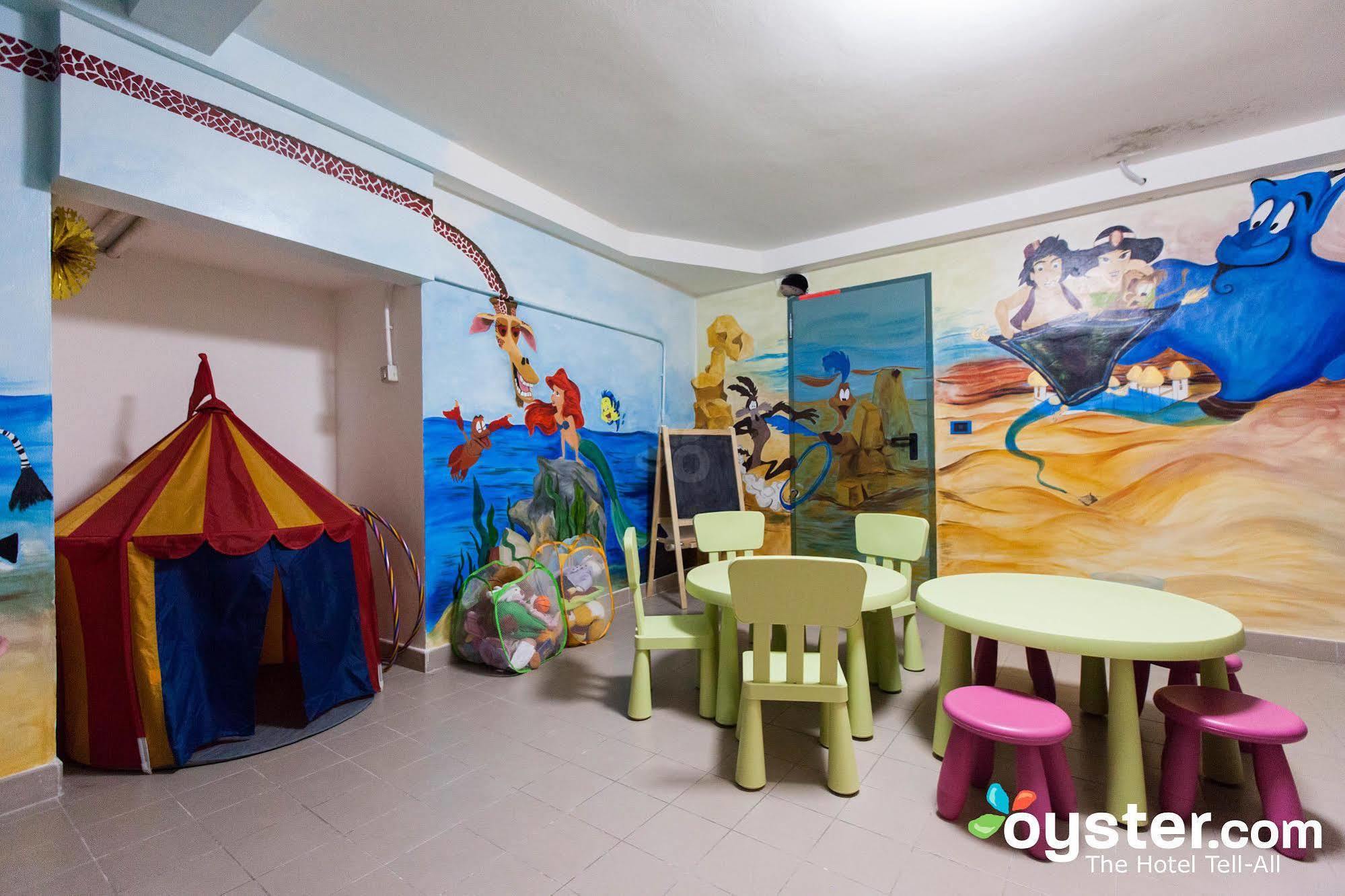 Hotel Marina Roseto degli Abruzzi Kültér fotó