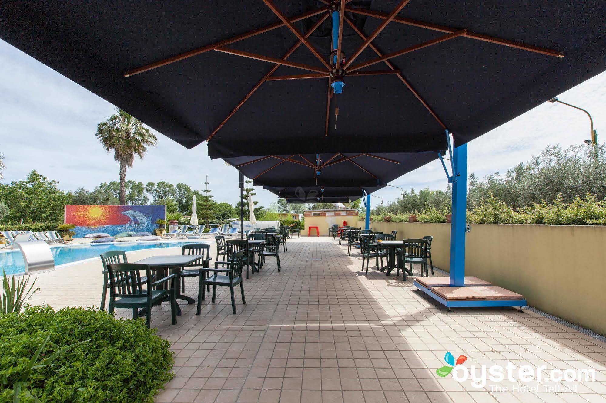Hotel Marina Roseto degli Abruzzi Kültér fotó